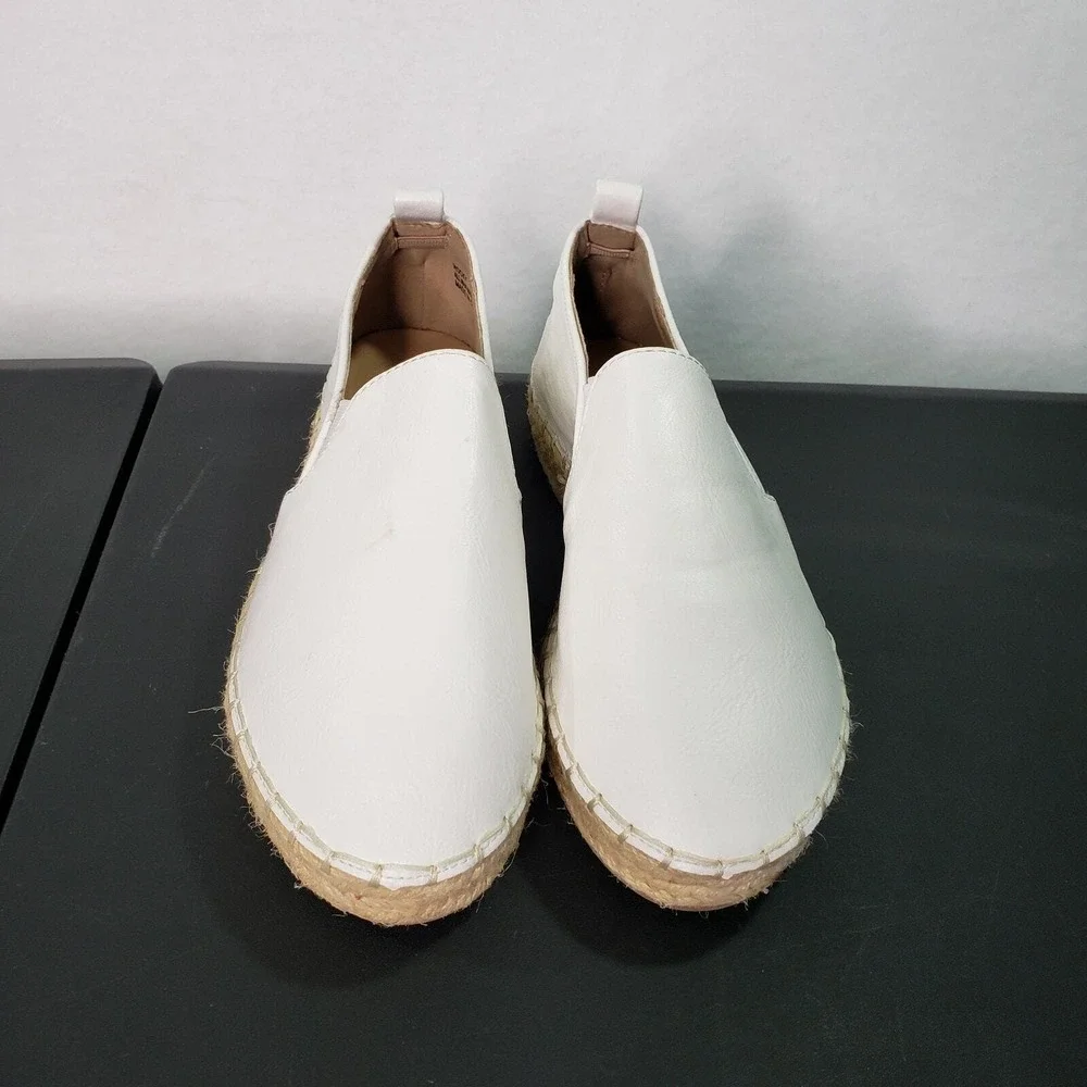 Charlotte Russe‎ Rocky White Espadrille Slip On Flats Womens Size 6 Shoes Beach